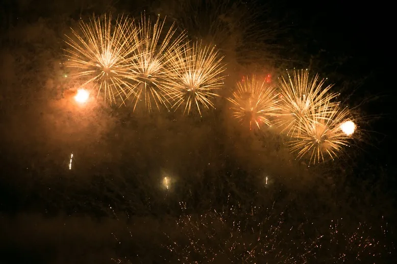 Fogos de efeito exclusivamente visual permanecem liberados