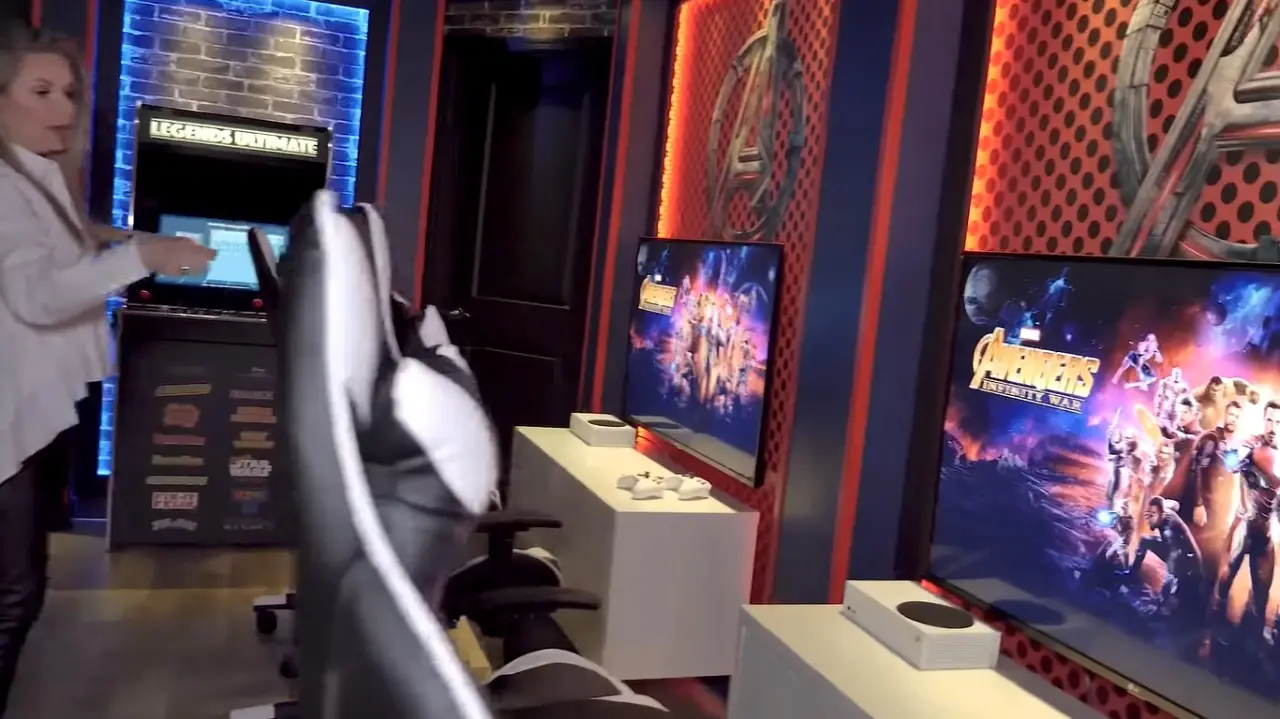 sala de jogos doa avengers na casa de simone mendes