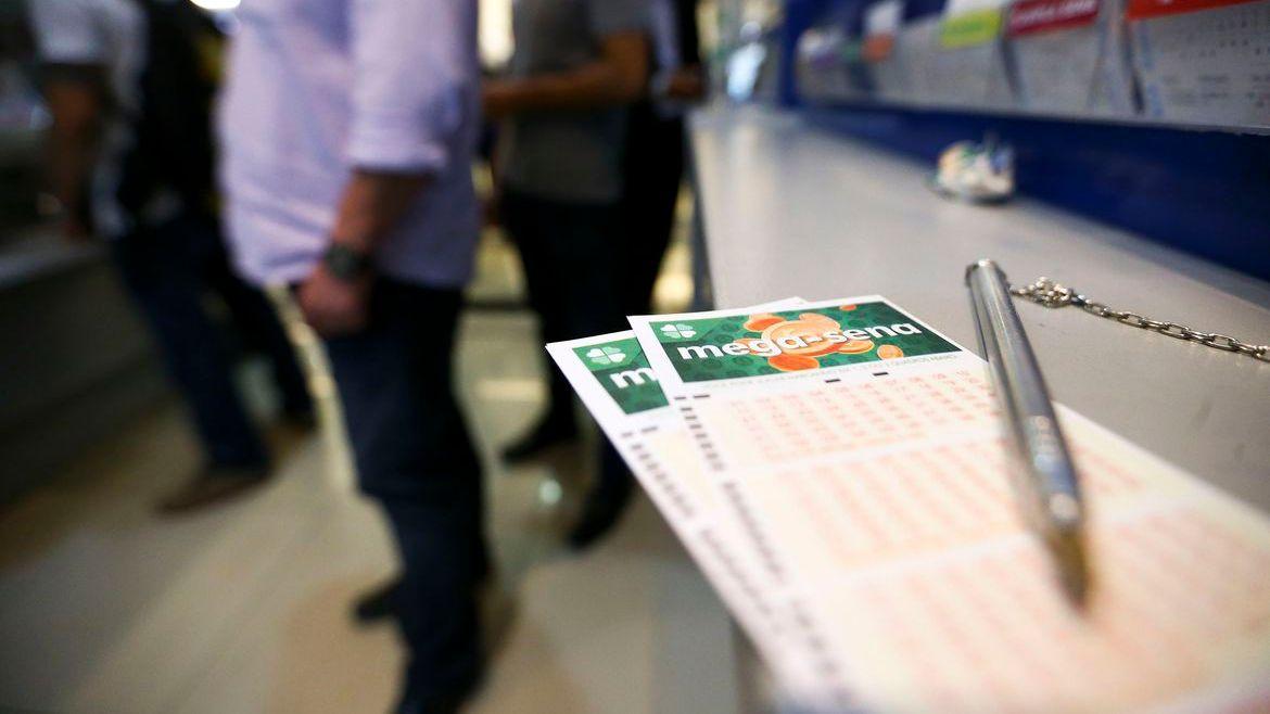 Acusado comprou diversos jogos da Mega Sena da Virada 2020/2021, que totalizaram o valor de R$ 76 mil, na Lotérica Aldeota