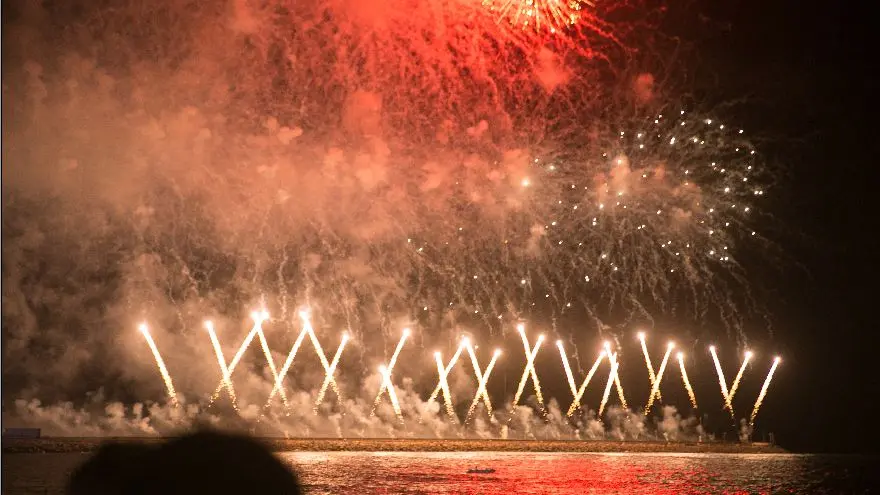 Fogos de artifício no céu