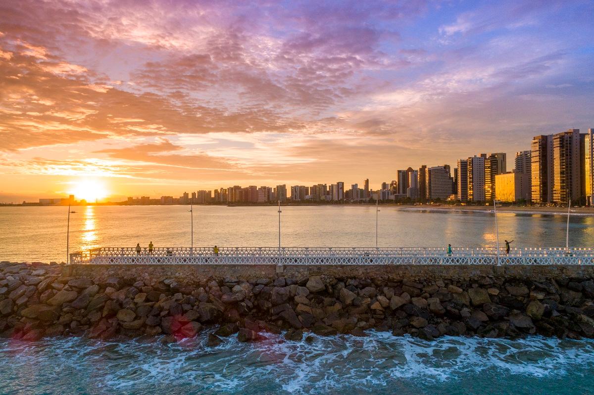 Orla da Beira-Mar em Fortaleza no nascer do sol