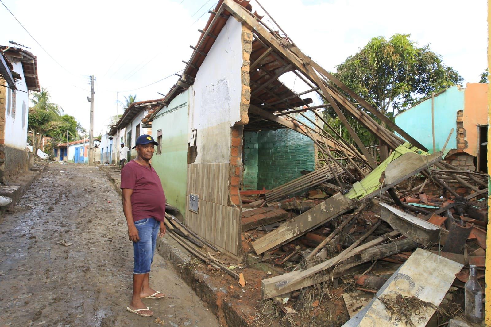O município de Lage teve casas completamente destruídas