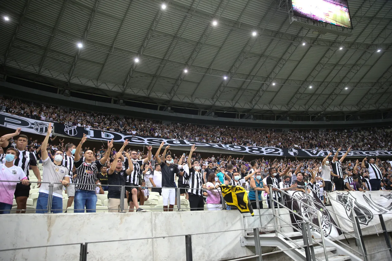 A torcida do Ceará compareceu em grande número após a liberação do público na Série A e fez o clube um dos melhores mandantes da elite