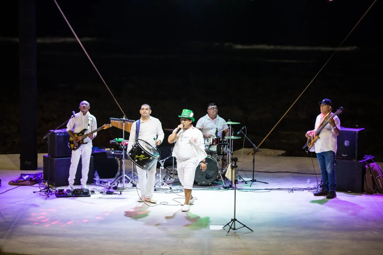 Giro cultural conta com música ao vivo