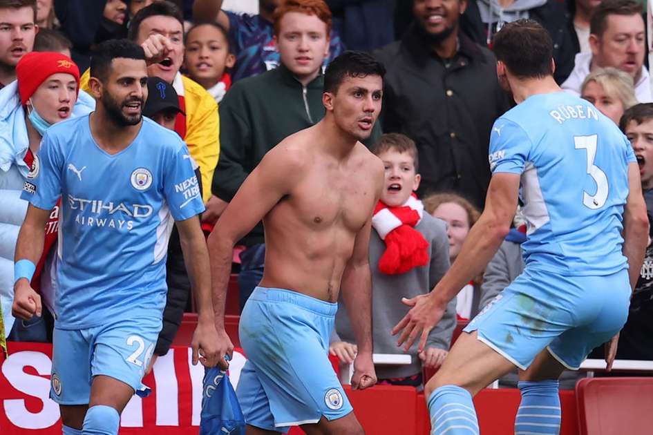 Gabriel Martinelli marca na reta final e Arsenal vence o Manchester City no  Campeonato Inglês - Jogada - Diário do Nordeste