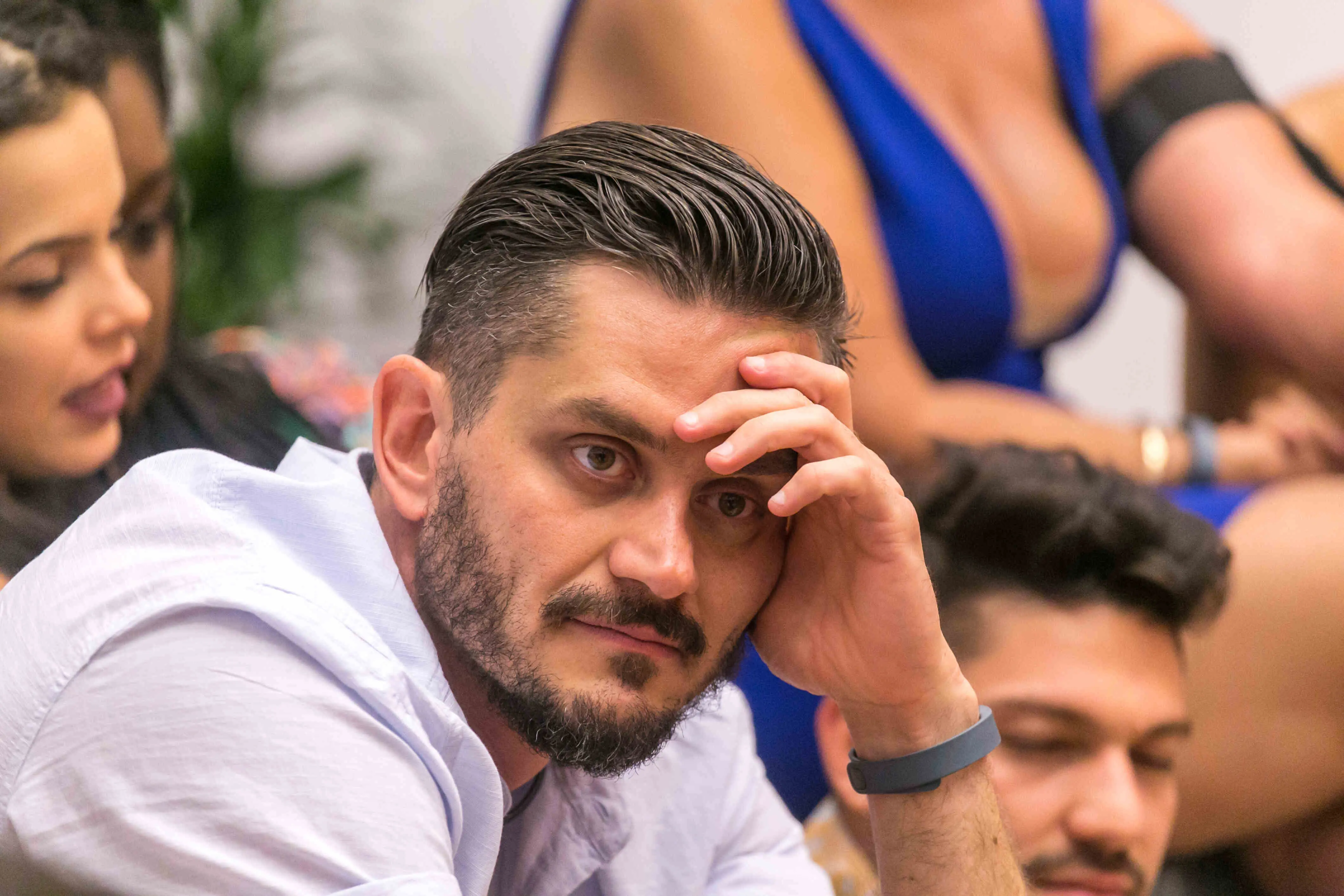 Marcos Hartes teve relacionamento com ex-sister Emily dentro do reality