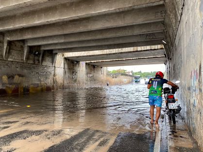 Ruas ficaram alegadas após chuva em Fortaleza