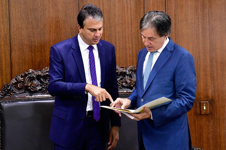 Camilo e Eunicio Oliveira