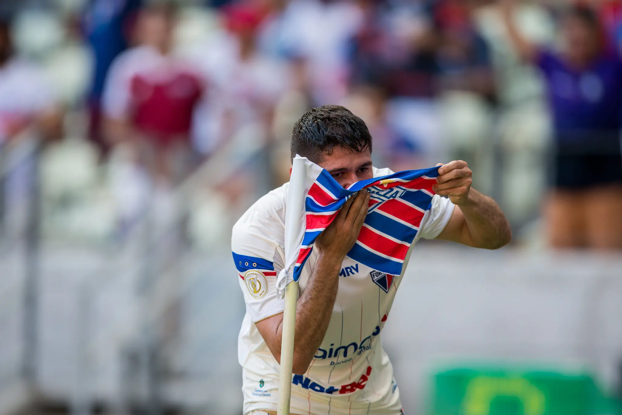 Osvaldo comemorando gol pelo Fortaleza