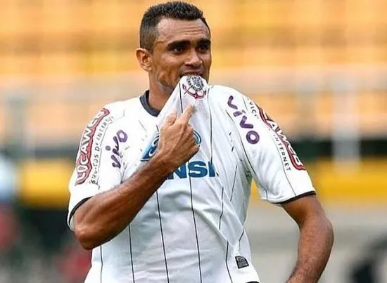 Otacílio durante passagem pelo Corinthians
