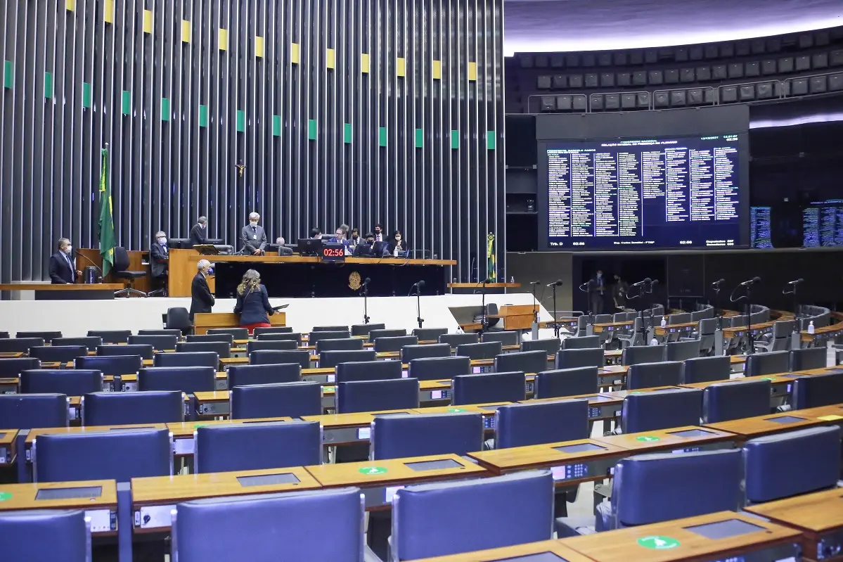 Imagem da notícia: Dinheiro de emendas de deputados do Ceará enviado para outros estados? Entenda