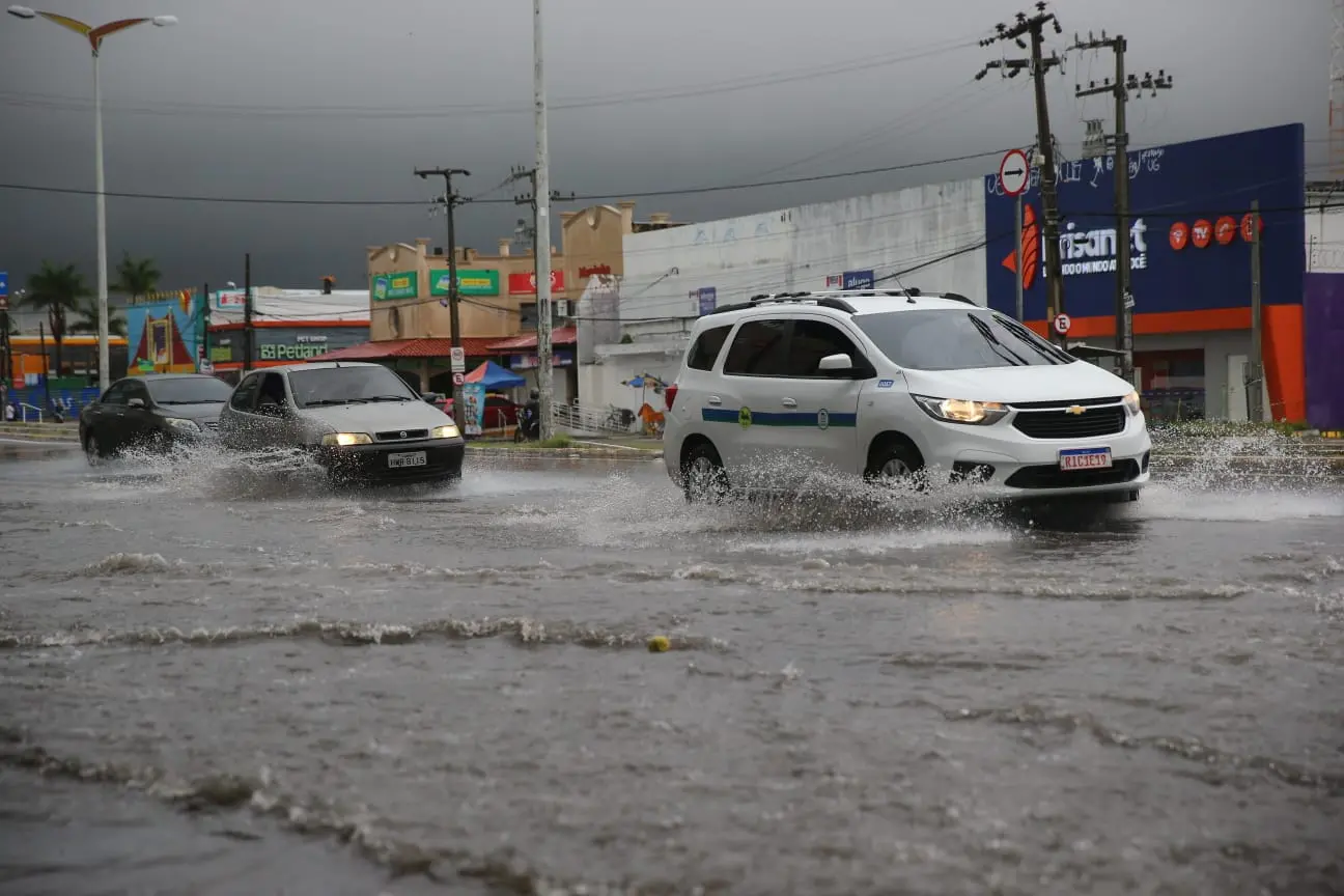 chuva forte em Fortaleza