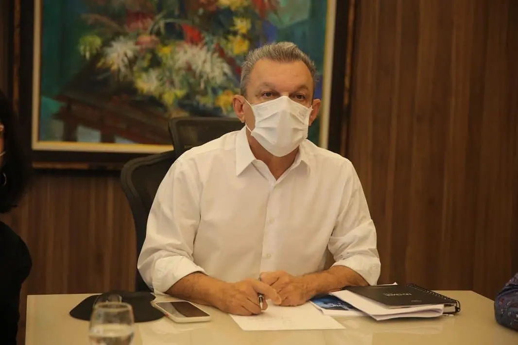 Prefeito falou das atuais ações de enfrentamento contra a Covid-19 e demais doenças respiratórias