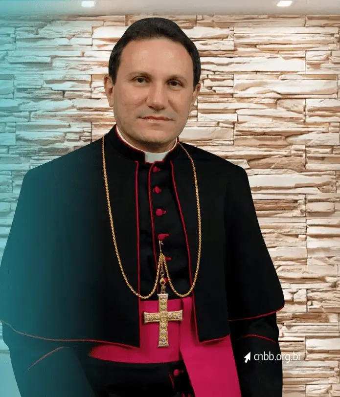 Foto de Dom Magnus Henrique Lopes, nomeado bispo do Crato