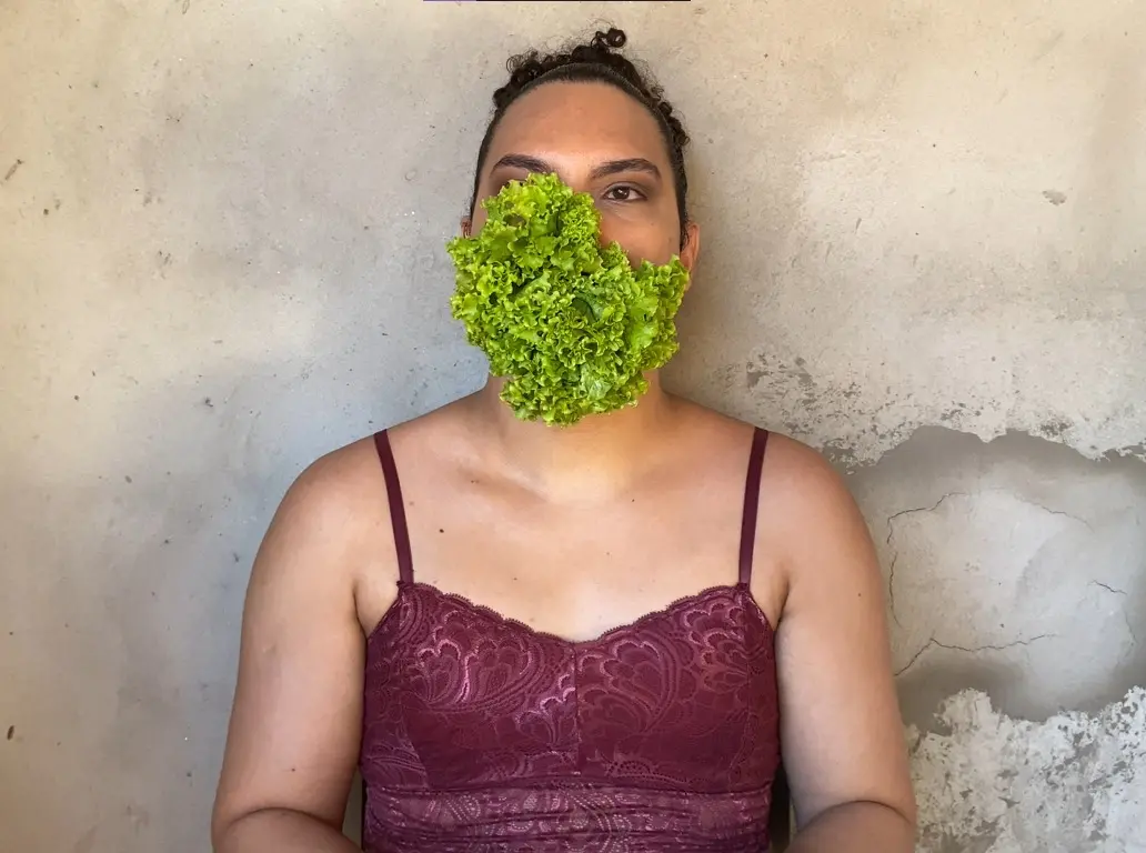 Abocanhar e cuspir. Videoperformance (2021)