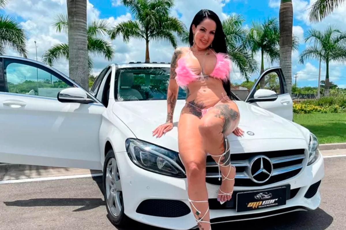 Rifa ilegal de carro oferece companhia de atriz pornô como prêmio extra -  País - Diário do Nordeste