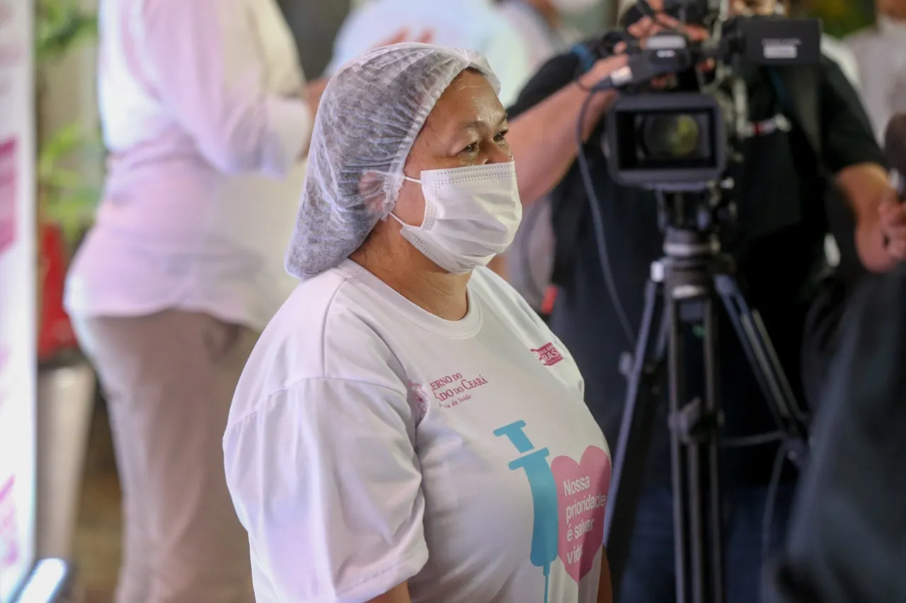 Os olhos de todo o Estado se voltaram para o início da vacinação contra a Covid-19 no Ceará