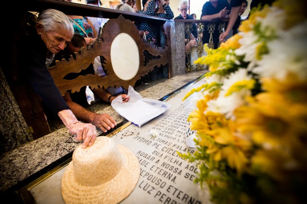 Promessas são motivadas pelo Catecismo da Igreja Católica
