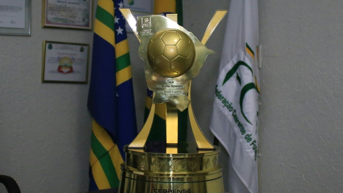 Imagem mostra troféu do Campeonato Cearense