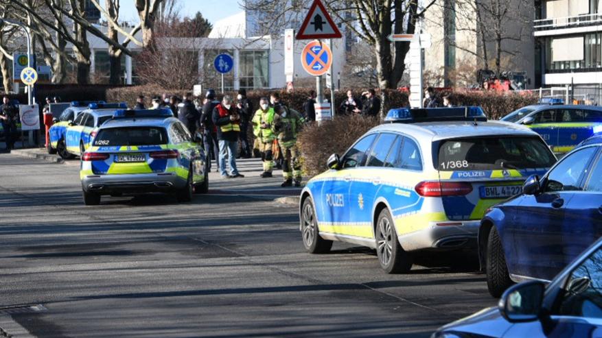 movimentação em rua da alemanha após ataque em universidade