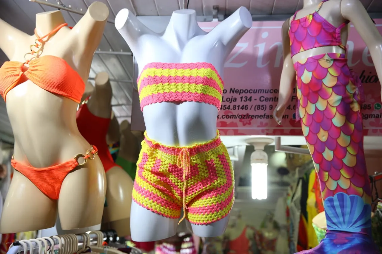 Conjunto de top e short de crochê também é tendência de moda