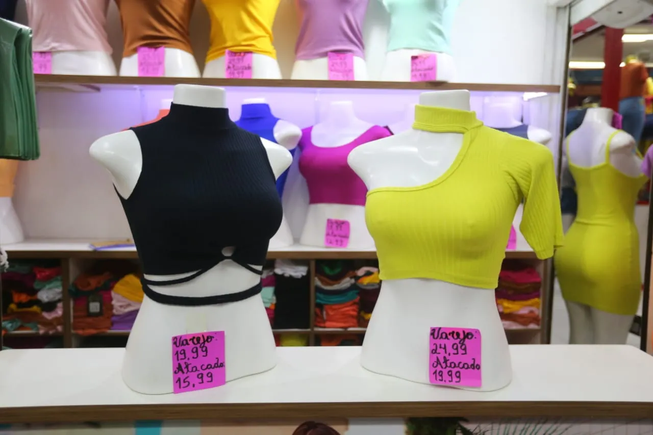 Lojas apostam em modelos usados por Juliette no BBB 21