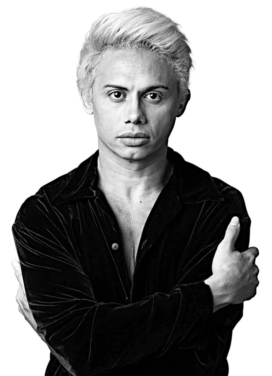 Retrato frontal Silvero Pereira