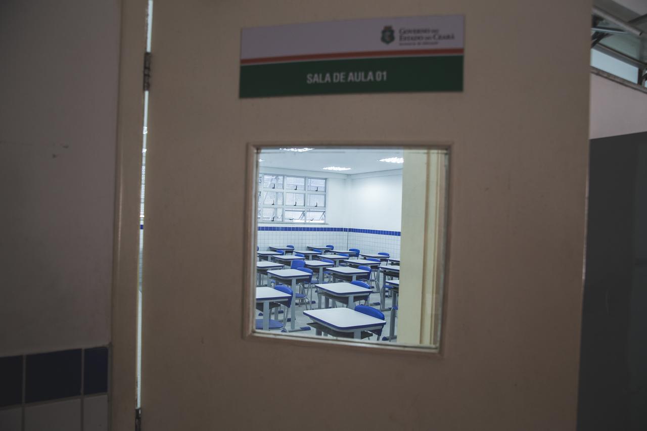 sala de aula do ensino médio de escola pública