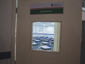 sala de aula do ensino médio de escola pública