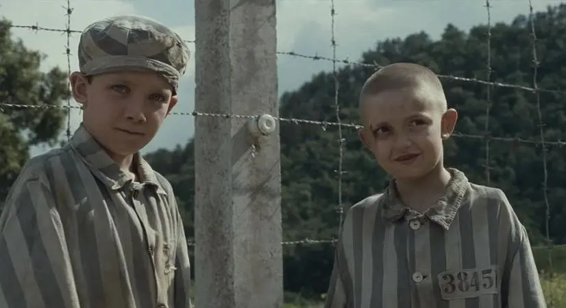 Menino do Pijama Listrado