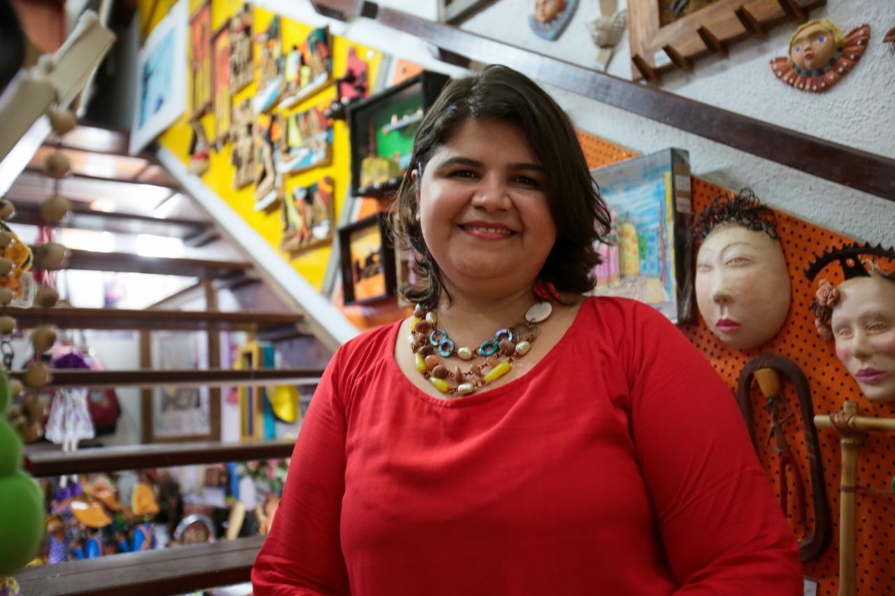 PSOL aprova pré-candidatura de Adelita Monteiro ao governo do Estado do Ceará - PontoPoder - Diário do Nordeste