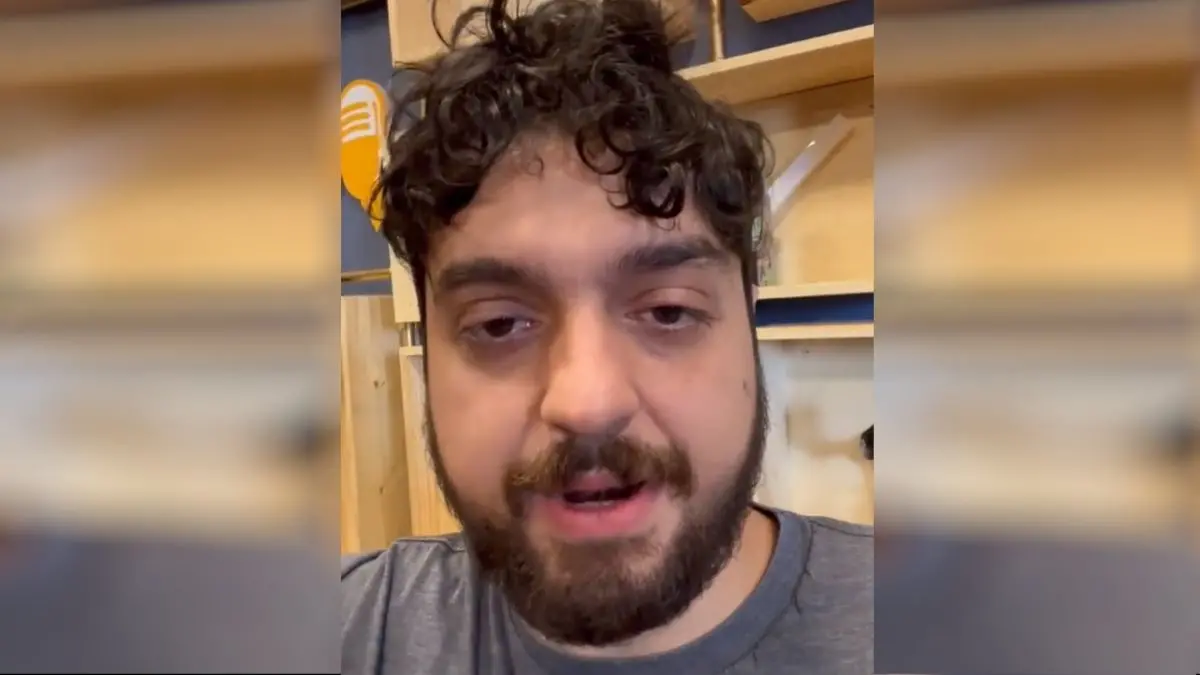 monark pedindo desculpas