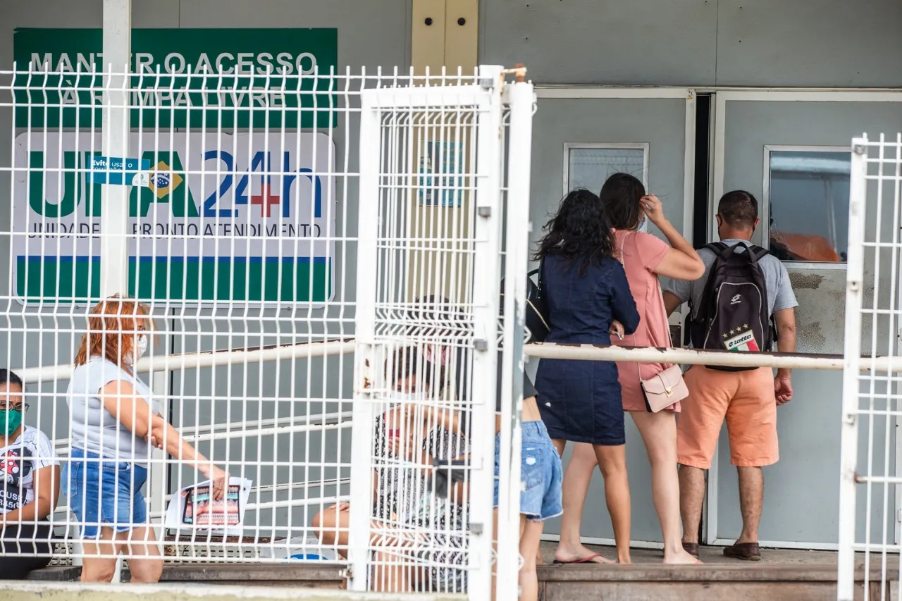 Redução na positividade de Covid-19 se reflete na busca menor de atendimento nas UPAs