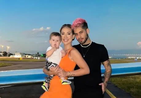 Imagem da notícia: Zé Felipe xinga nutricionista que criticou Virgínia por dar biscoito a filha