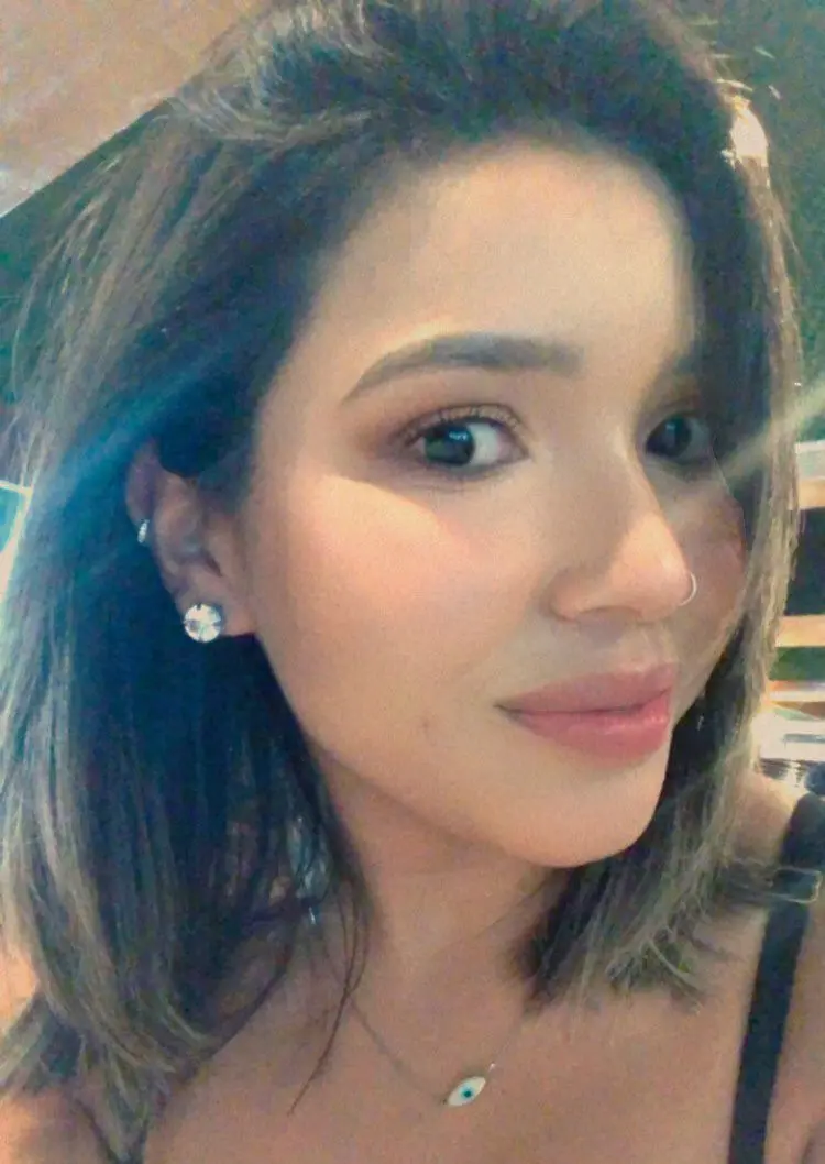 Deiziane Alves, podóloga cearense