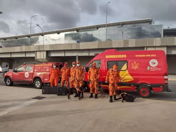 bombeiros do ceará em petrópolis