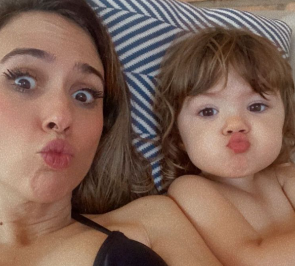 Tatá Werneck e filha