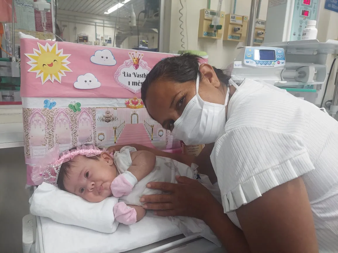 Lia e sua mãe Vanderli Cardoso