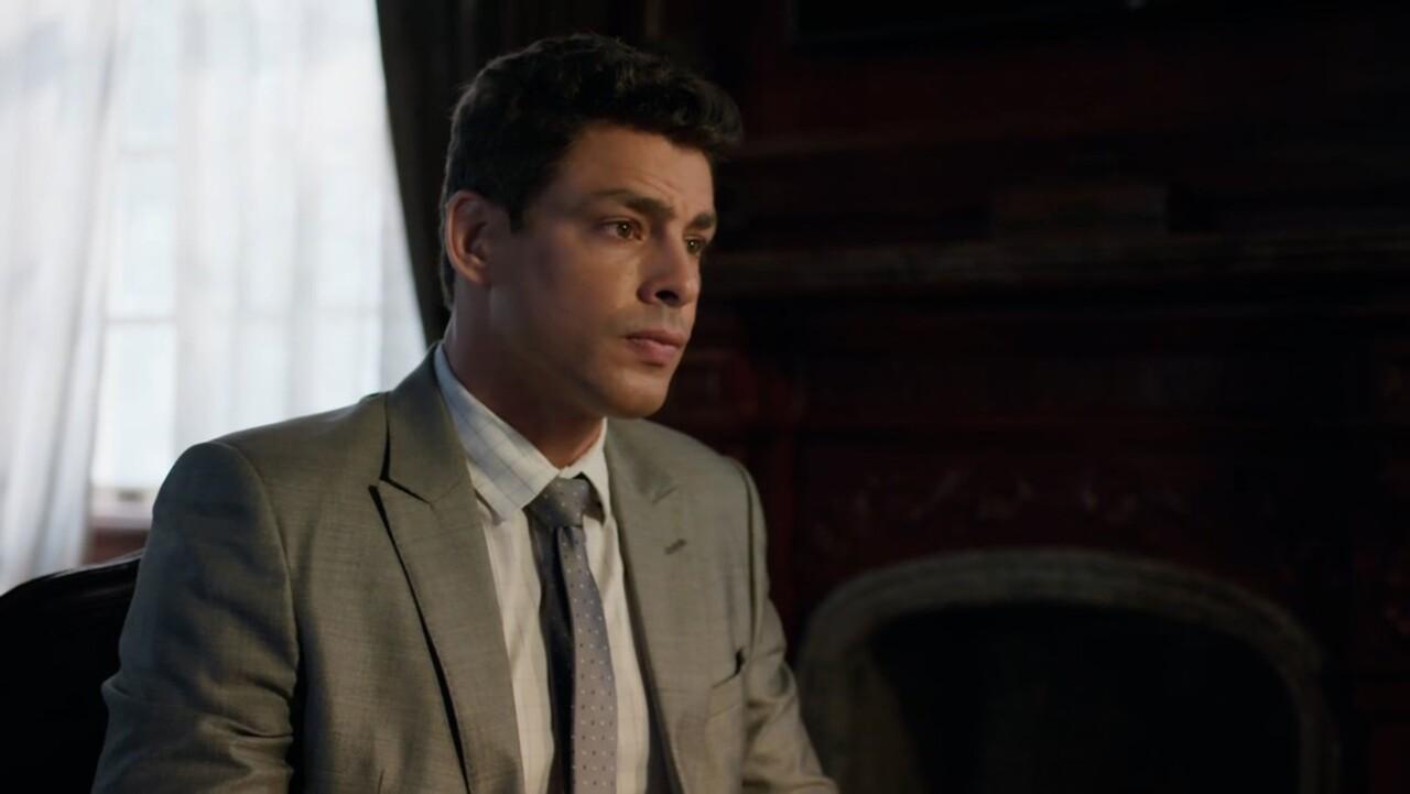 Cauã Reymond interpreta Christian/Renato