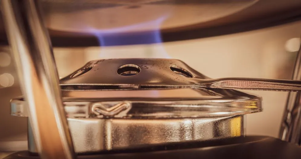 Réchaud mantém alimentos aquecidos por mais tempo