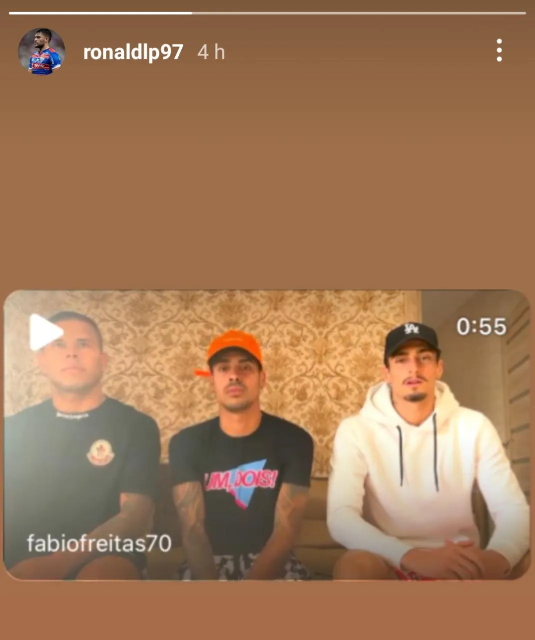 Ronald, do Fortaleza, foi outro a repostar a publicação.