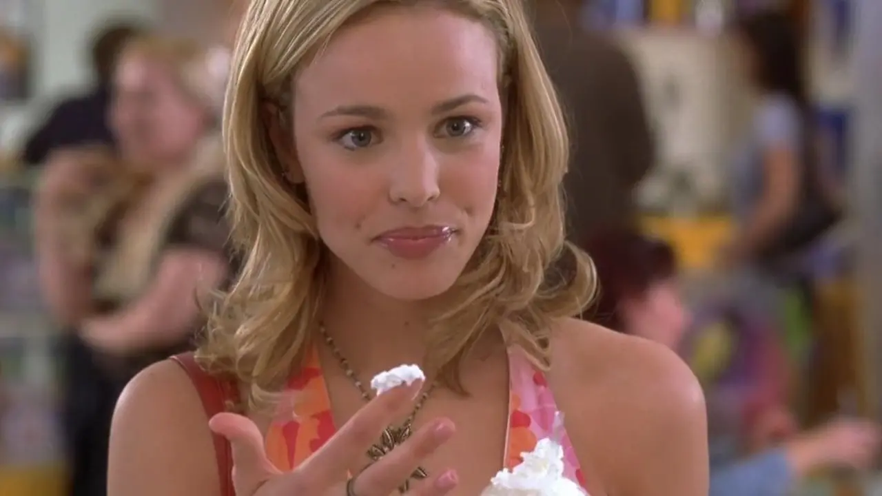 Trecho do filme Garota Veneno que será exibido na sessão da tarde desta segunda-feira (28)