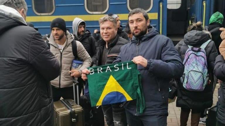 Imagem de brasileiros foi divulgada em rede social
