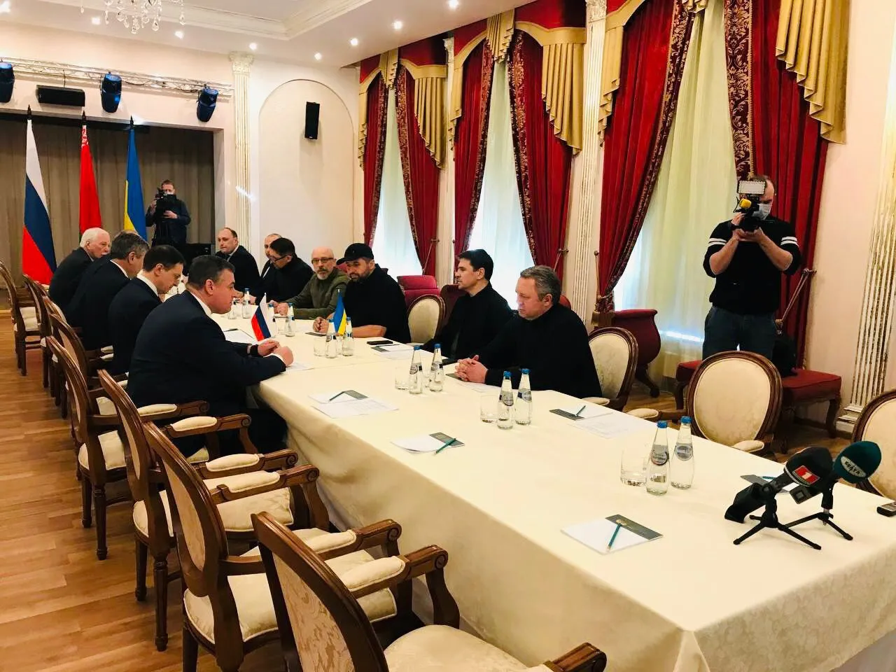 Encontro de comitivas aconteceu na Bielorrússia