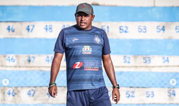 Washington Luiz em treino do Iguatu