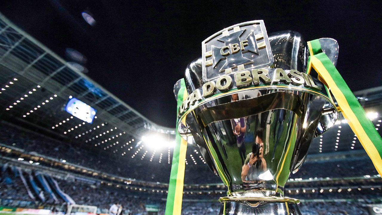 Taça de campeão da Copa do Brasil