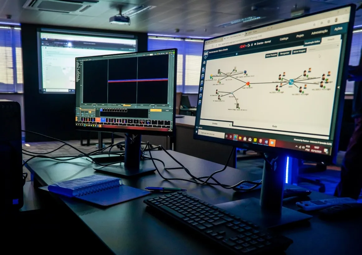 Ataques mais comuns são o de negação de serviço (DDoS)