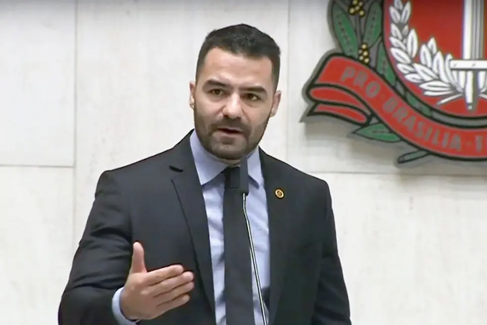 O deputado estadual Arthur do Val na Assembleia Legislativa de São Paulo.