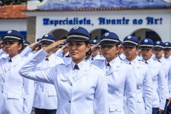 Saiba os concursos com vagas abertas para ingresso na Marinha