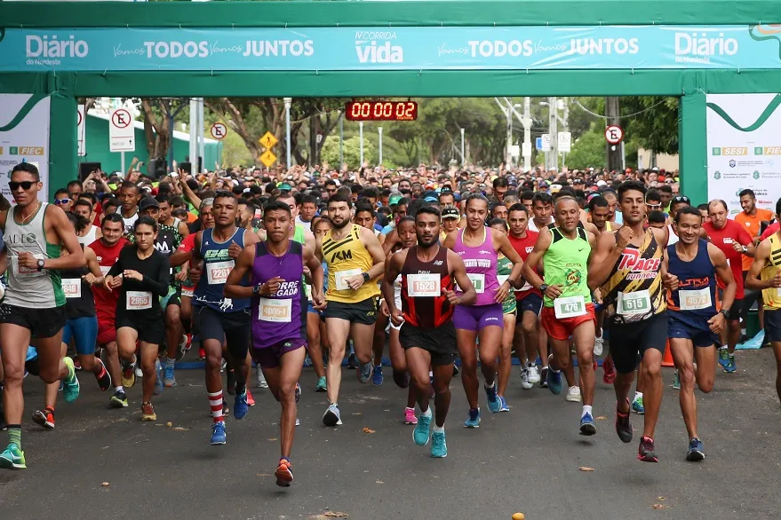 Para alcançar todos os benefícios que a corrida traz, a orientação para corredores amadores é de pelo menos três treinos por semana